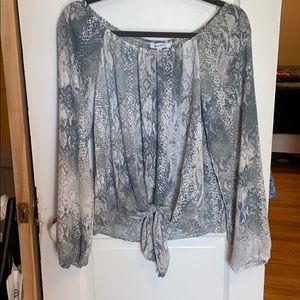 women’s off the shoulder blouse